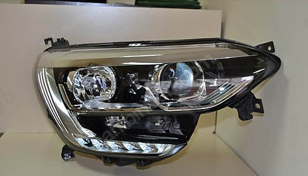 Megane çıkma yedek parça_Sağ far
